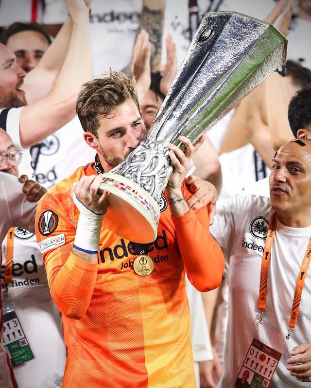 曼联要买德国国门？特拉普和法兰克福面临艰难选择