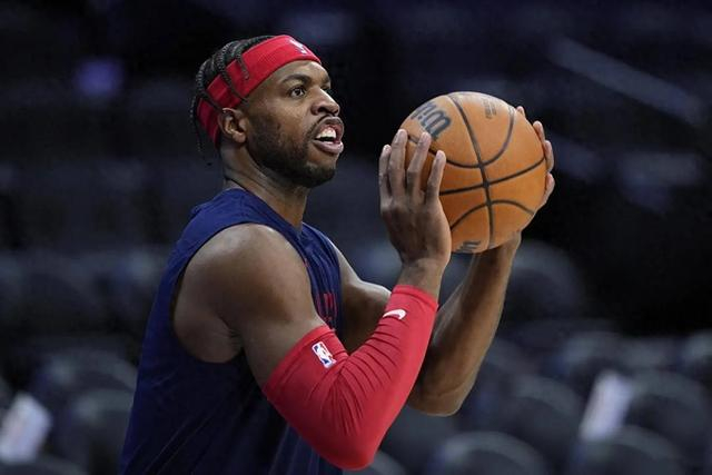 亚博体育平台-“汤神替身”成弃子？拿手好戏实则是双刃剑 老鹰重建不养闲人|希尔德|勇士|克雷·汤普森|三分球|亚特兰大老鹰队_新浪体育_新浪新闻